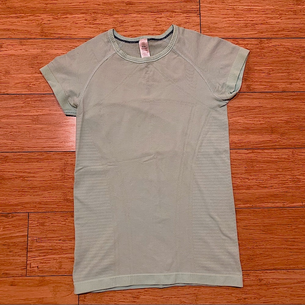 ivivva fly tech short sleeve tee